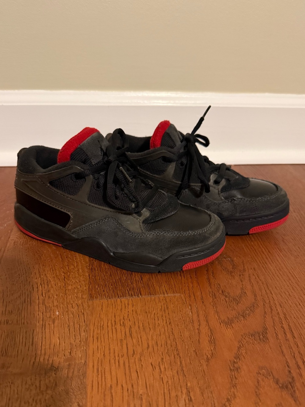 Jordan 4 RM PS Bred Black Varsity Red Kids Size 1Y Sneakers FQ7936-060